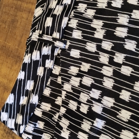 𝅺WORTHINGTON Slim Fit Black & White Pencil Pants, Size 8P, Like New & Perfect - Picture 2 of 11